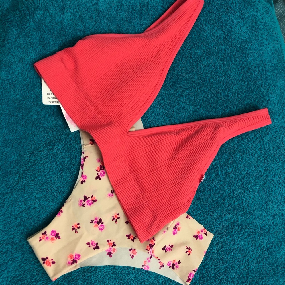 PINK Victoria’s Secret (M) Sport Bra (S) Panty
